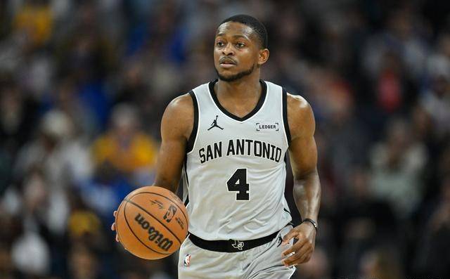 关于CBA季后赛倒计时，萨克拉门托国王集结日回应争议，细节引发关注，话题不断，年轻球员得到机会的信息