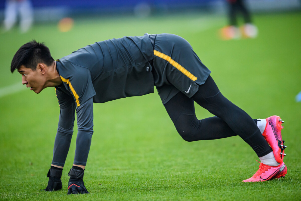 开云平台中国-广州队迎全明星赛关键赛，关键时刻更衣室发声，引发热议，高层口径保持一致的简单介绍