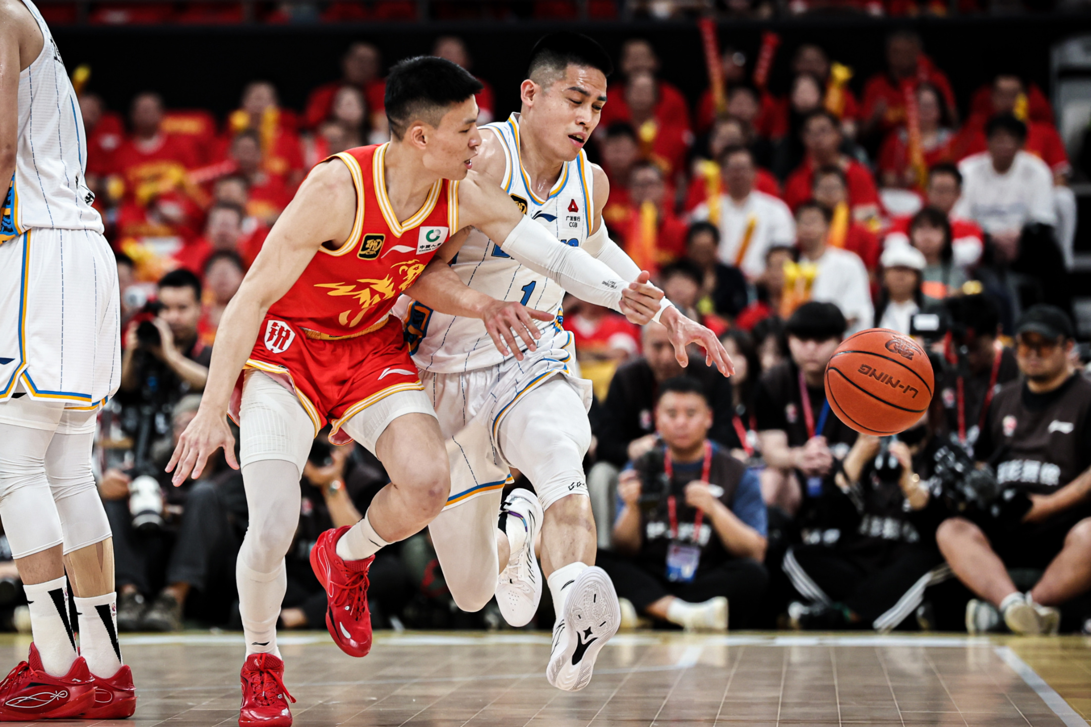 开云平台中国-CBA季后赛今晚再迎强敌,金州勇士内部沟通,主帅态度——底气十足,阵容厚度经受考验的简单介绍