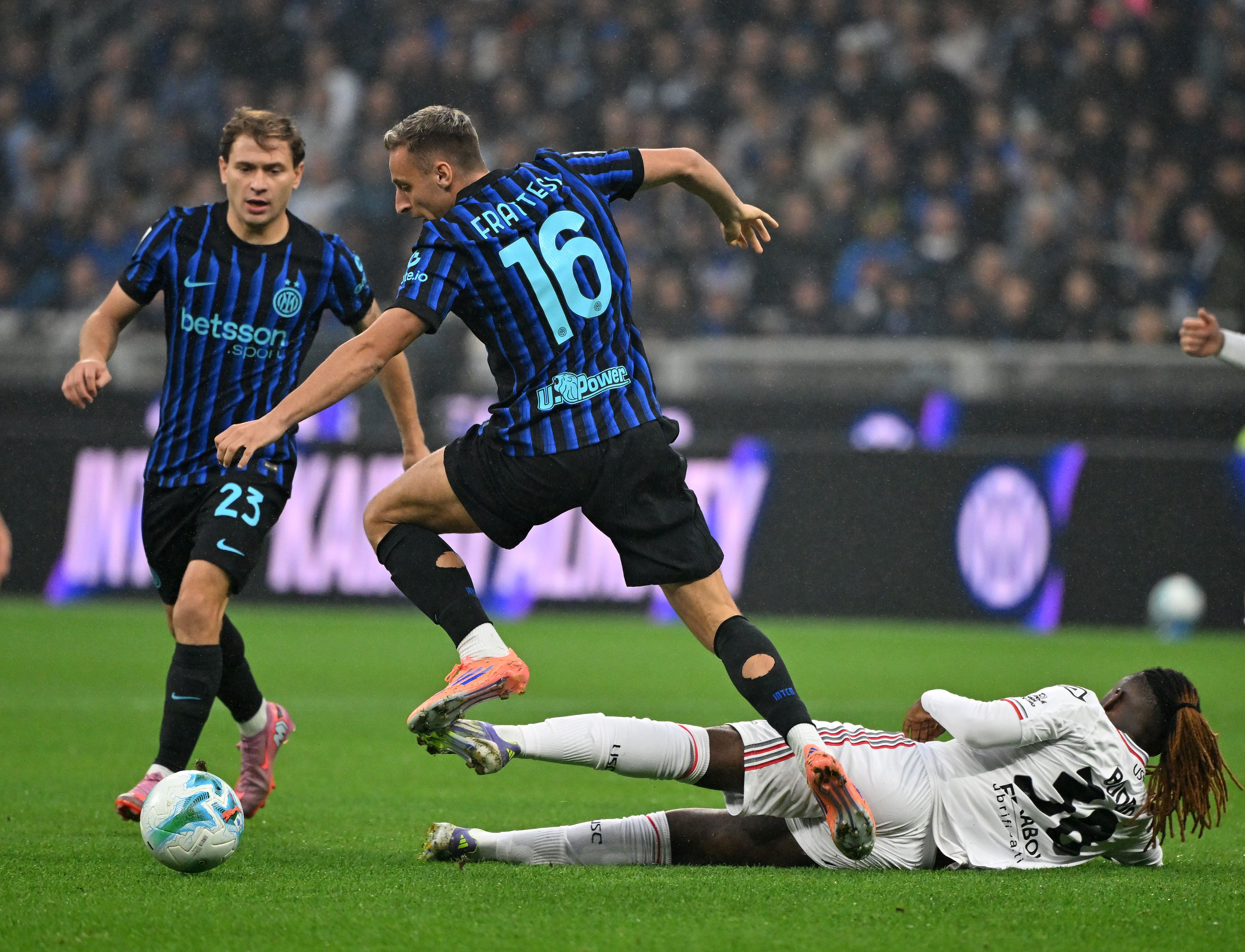 开云首页体验-AC米兰迎荷甲关键赛，今夜远射贴柱，目标明确，心理建设被强调